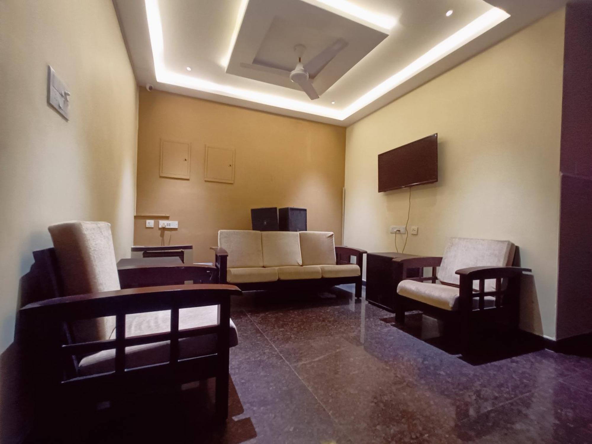 Mrv Inn Triplicane Chennai Exterior photo